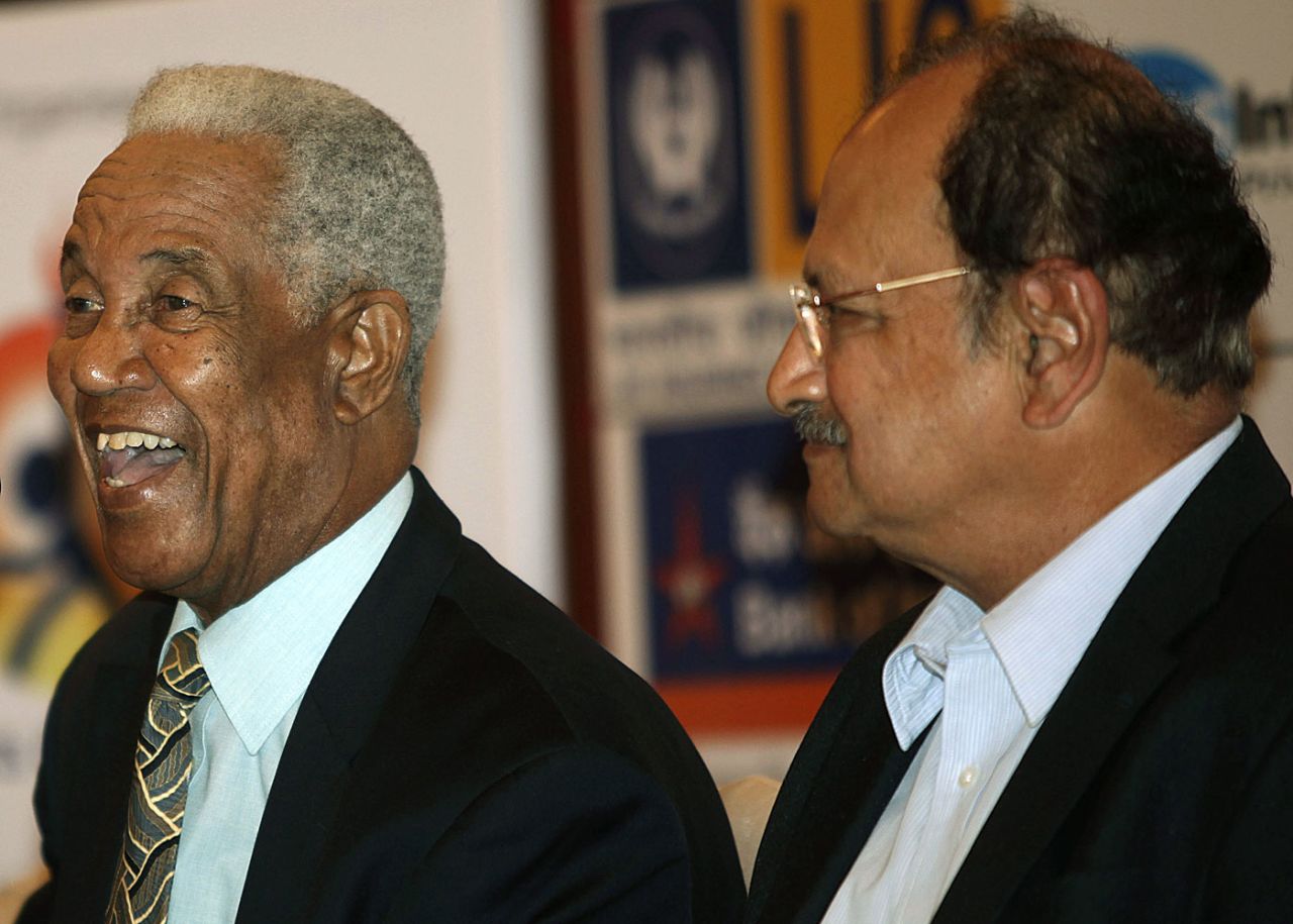 Garry Sobers and Ajit Wadekar at an event in Mumbai, March 3, 2010