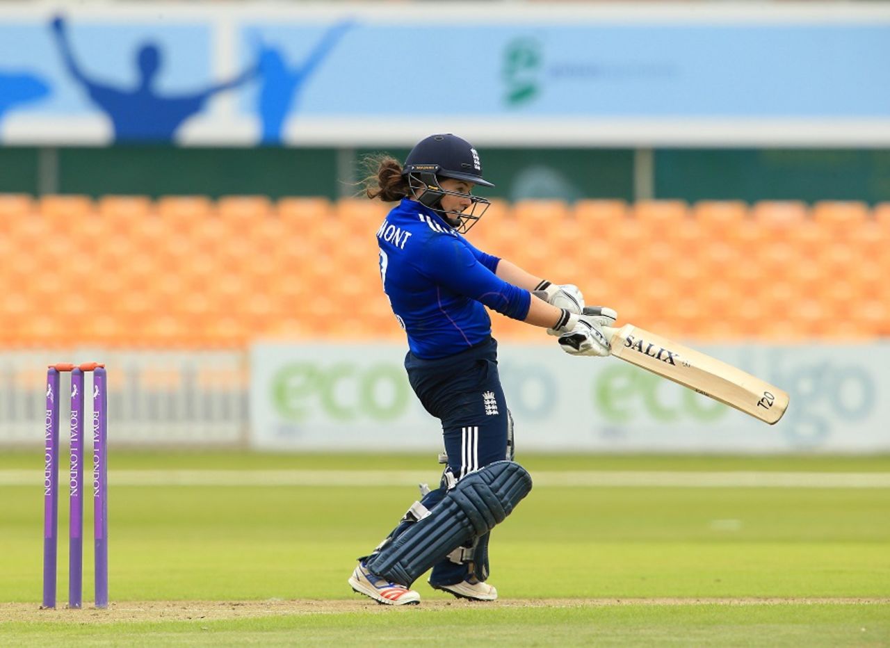 Tammy Beaumont top-scored with 70, England Women v Pakistan Women, 1st ODI, Leicester, June 21, 2016