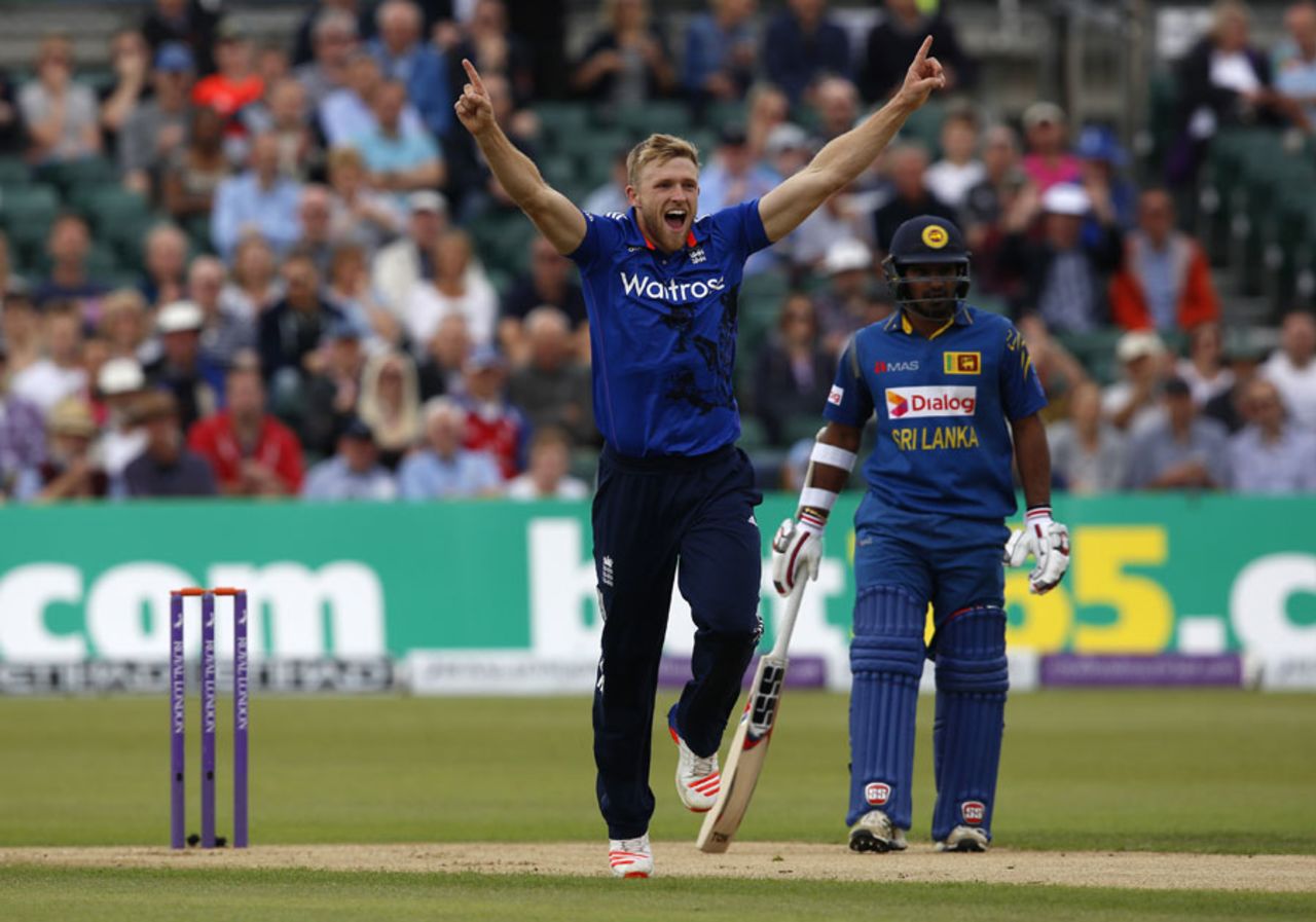 David Willey celebrates the dismissal of Danushka Gunathilaka, England v Sri Lanka, 3rd ODI, Bristol, June 26, 2016