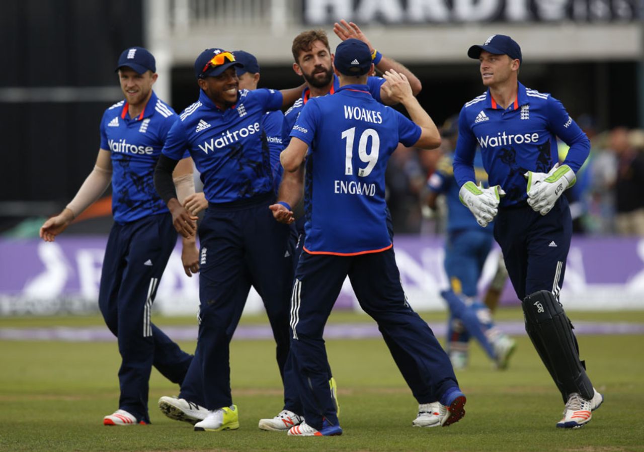 Liam Plunkett picked up a third wicket, England v Sri Lanka, 3rd ODI, Bristol, June 26, 2016