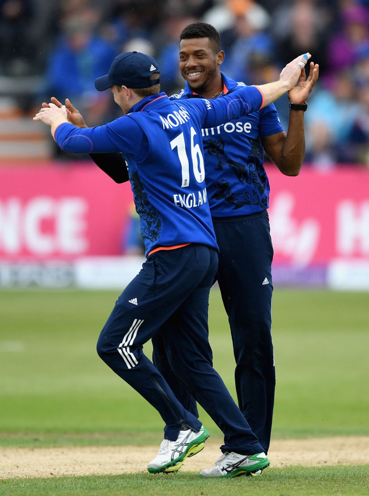 Chris Jordan celebrates a wicket on his return to the side, England v Sri Lanka, 3rd ODI, Bristol, June 26, 2016