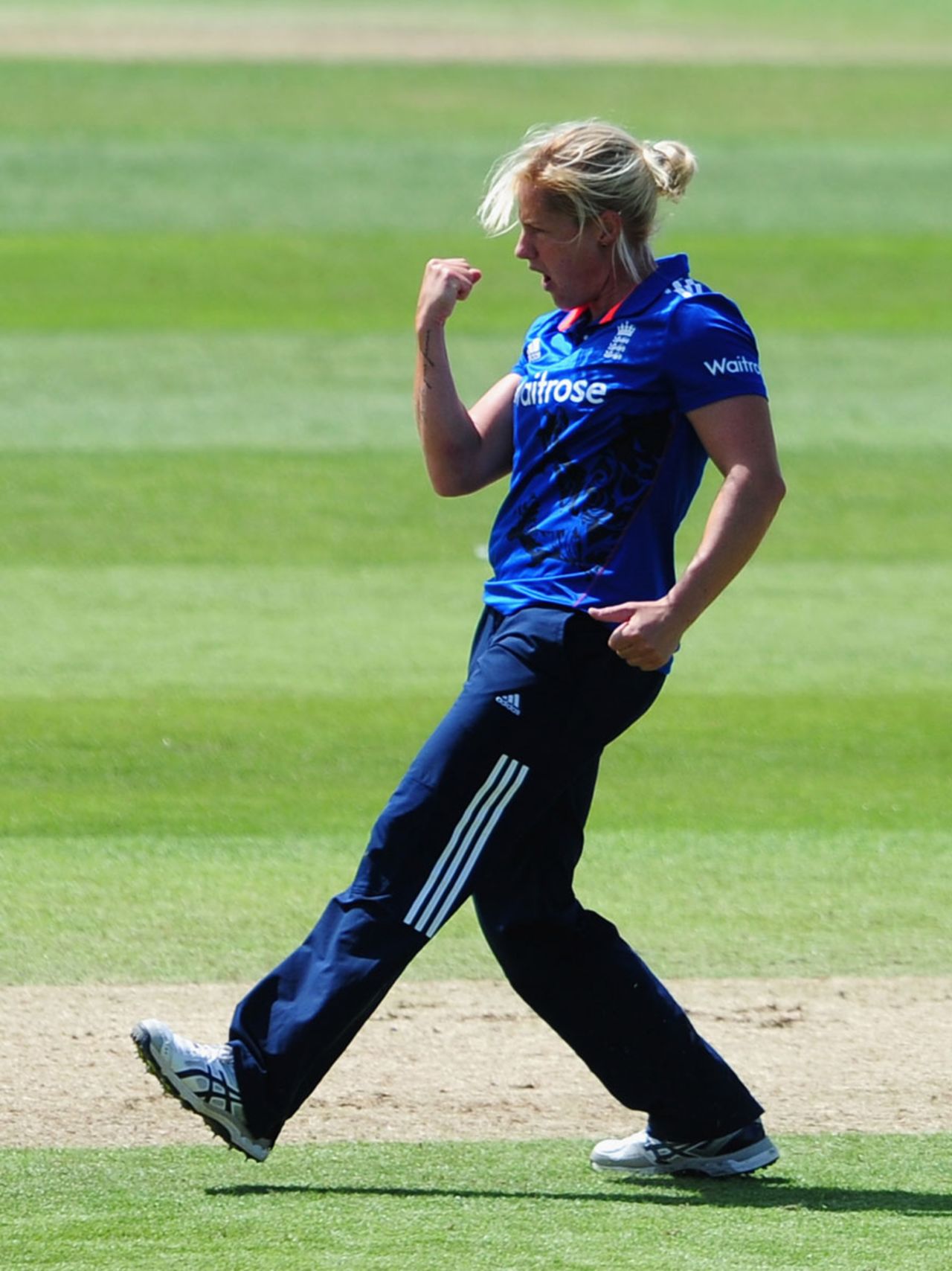 Katherine Brunt struck early on, England v Pakistan, 3rd women's ODI, Taunton, June 27, 2016