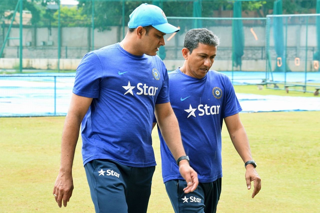 Think-tank: Head coach Anil Kumble has a chat with batting coach Sanjay Bangar, Bangalore, June 29, 2016
