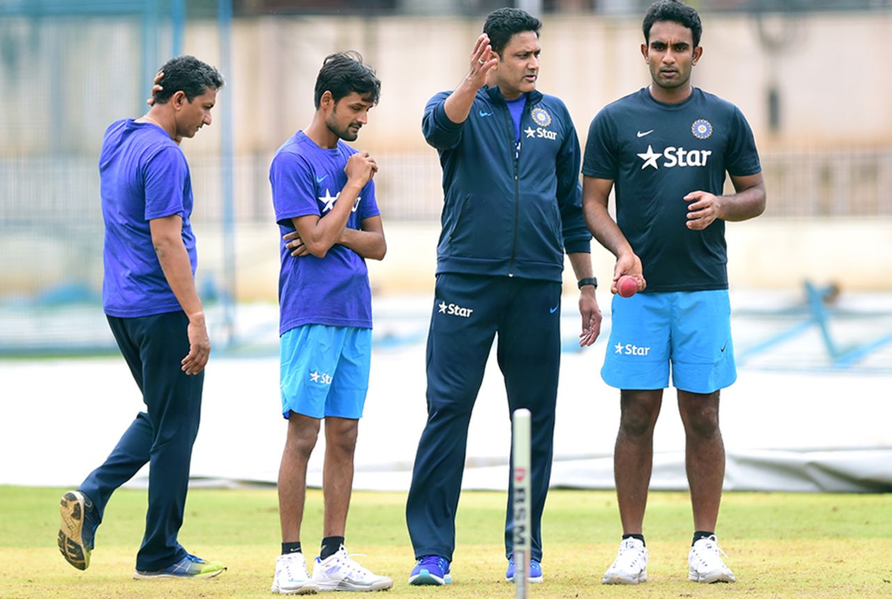Anil Kumble gives Jayant Yadav some advice during a training camp, Bangalore, June 30, 2016