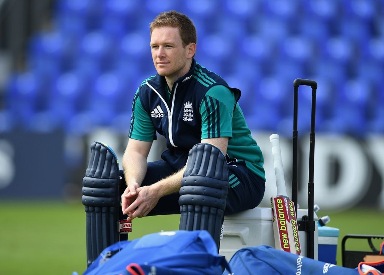 Eoin Morgan takes a breather, Cardiff, July 1, 2016