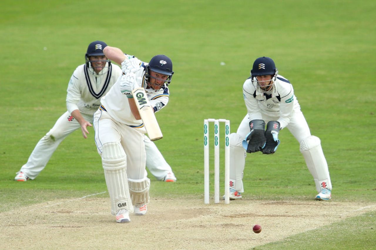 Andrew Gale tries to stave off a Yorkshire defeat, Yorkshire v Middlesex, Specsavers Championship Div One, Scarborough, July 6, 2015