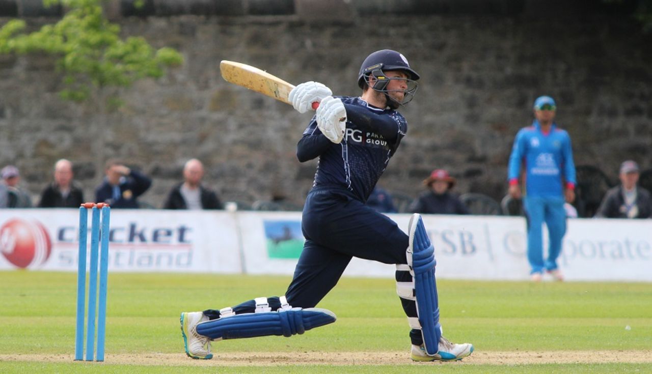 Craig Wallace unleashes a switch hit, Scotland v Afghanistan, 2nd ODI, Edinburgh, July 6, 2016 
