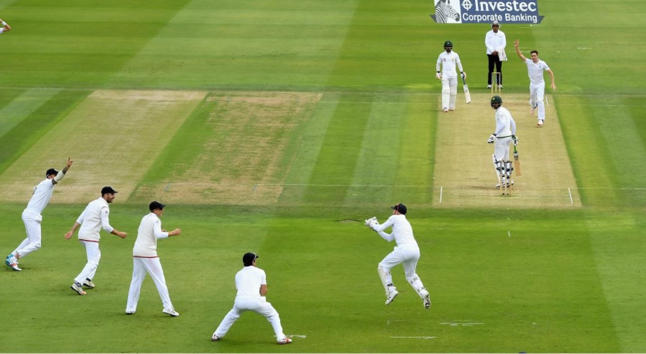 Shan Masood was caught behind for 7, England v Pakistan, 1st Investec Test, Lord's, 1st day, July 14, 2016