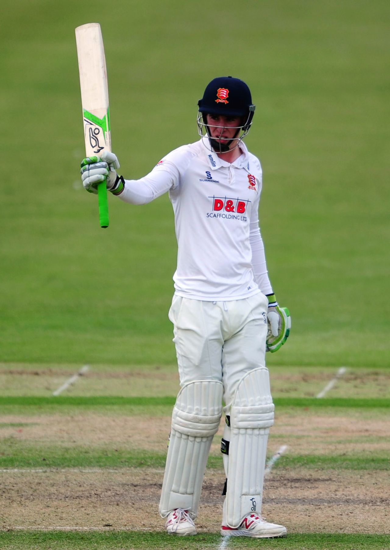Dan Lawrence helped rebuild the innings, Gloucestershire v Essex, County Championship, Division Two, Cheltenham, 2nd day, July 14, 2016