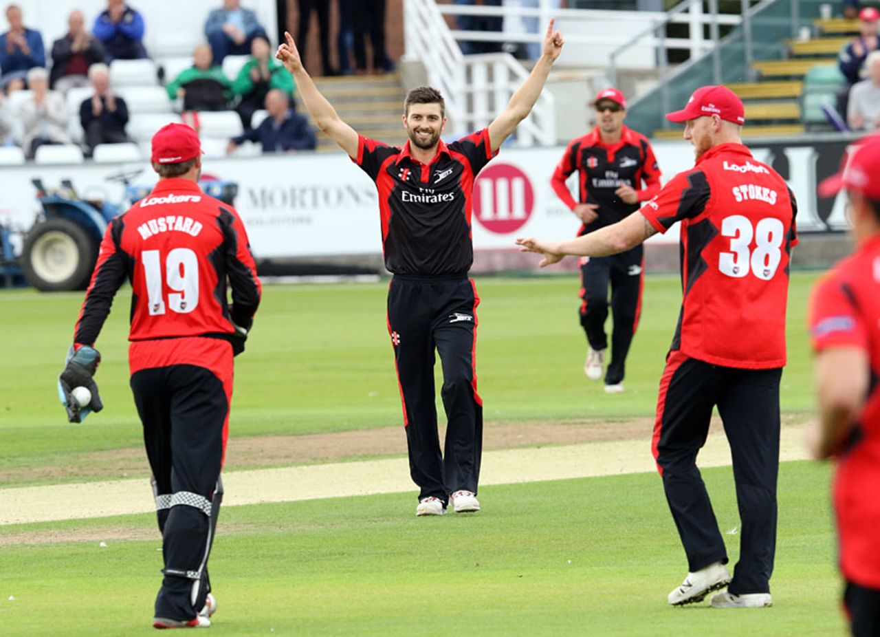 Mark Wood finished with 1 for 19, Durham v Northamptonshire, NatWest T20 Blast, North Group, Chester-le-Street, July 15, 2016