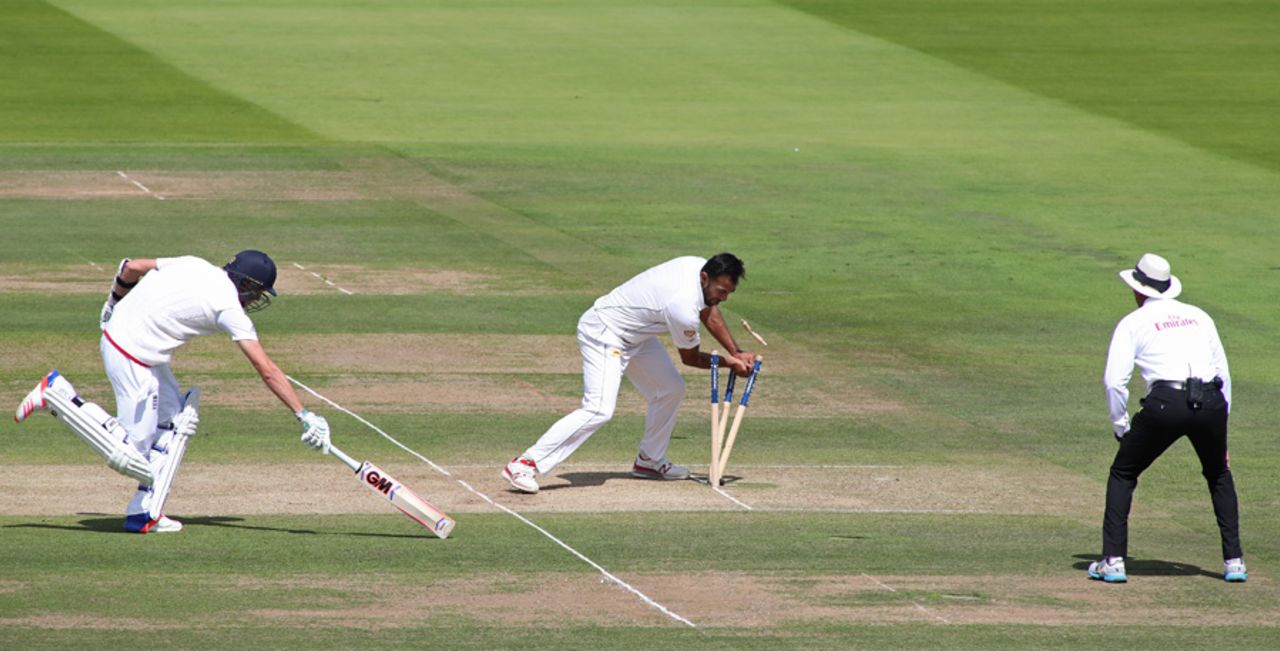Wahab Riaz completes the run out of Jake Ball, England v Pakistan, 1st Investec Test, Lord's, 3rd day, July 16, 2016