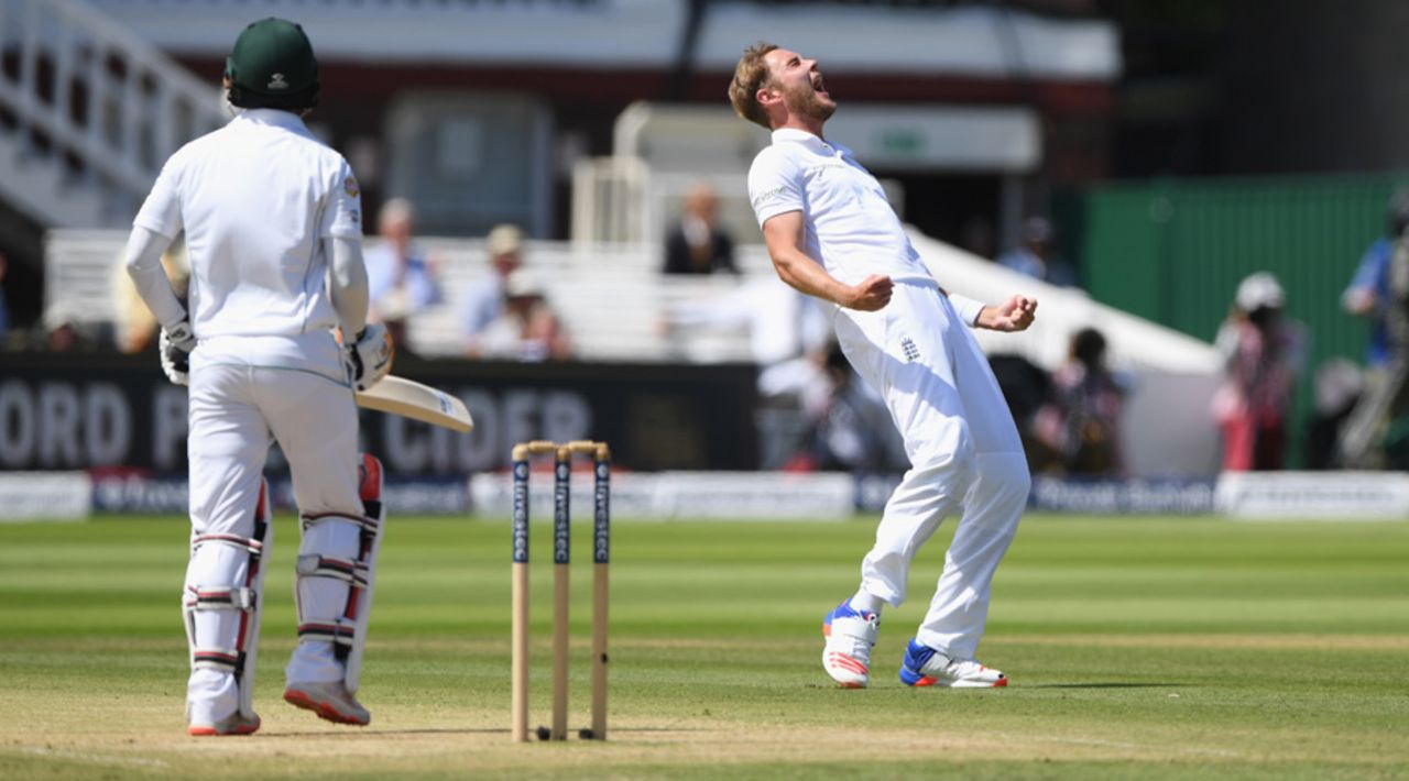 Stuart Broad is ecstatic after having Mohammad Hafeez caught in the slips, England v Pakistan, 1st Investec Test, Lord's, 3rd day, July 16, 2016