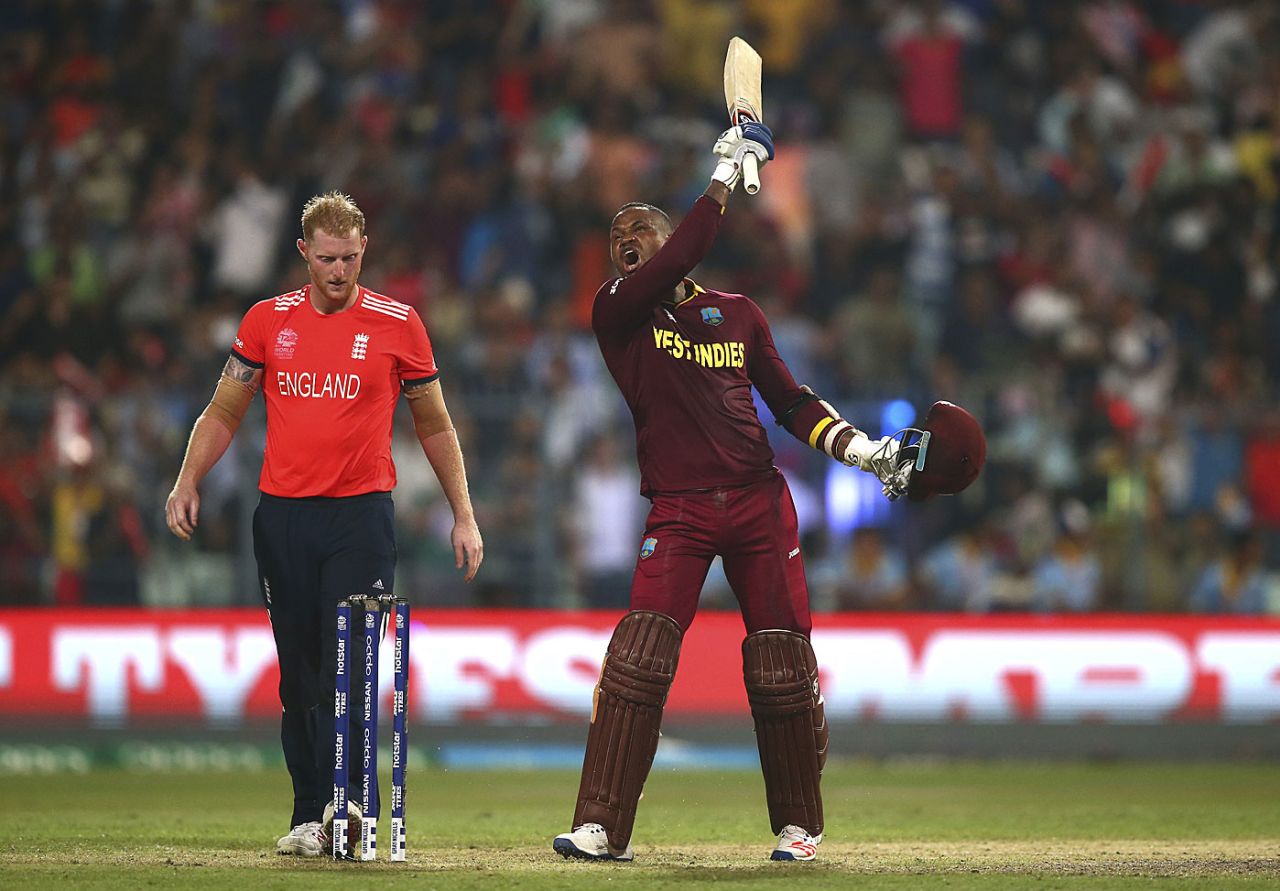 Marlon Samuels is ecstatic as West Indies edge closer in the final over, England v West Indies, World T20, final, Kolkata, April 3, 2016 