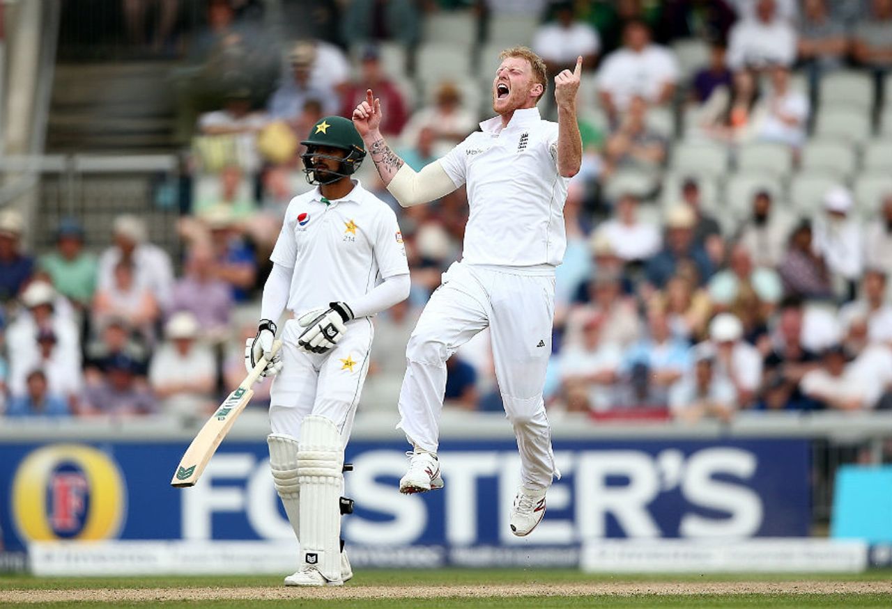 Ben Stokes claimed the vital scalp of Younis Khan for 1, England v Pakistan, 2nd Investec Test, Old Trafford, 2nd day, July 23, 2016