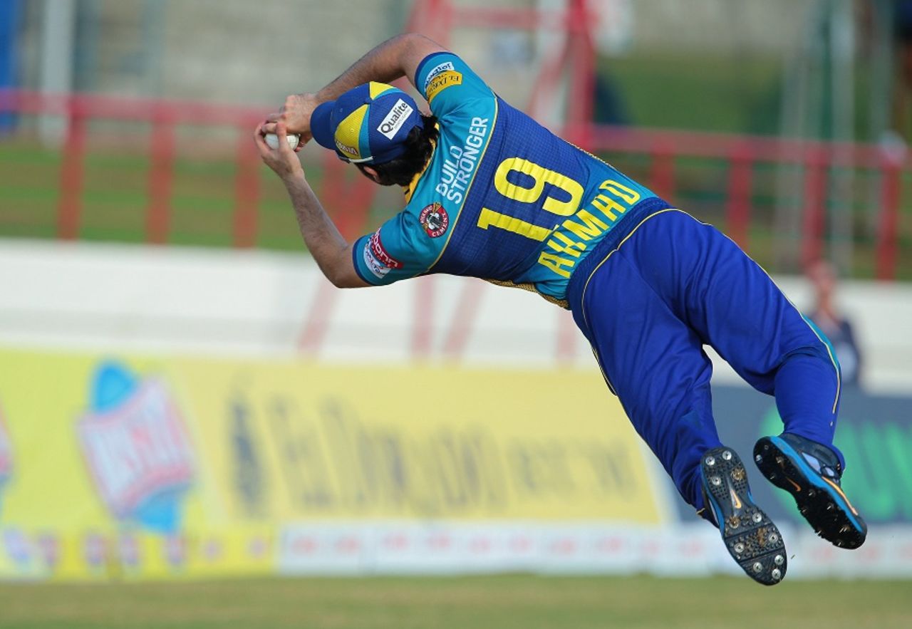 Ahmed Shehzad pulled off a brilliant catch to dismiss Shane Watson, St Lucia Zouks v Barbados Tridents, CPL 2016, Gros Islet, July 23, 2016