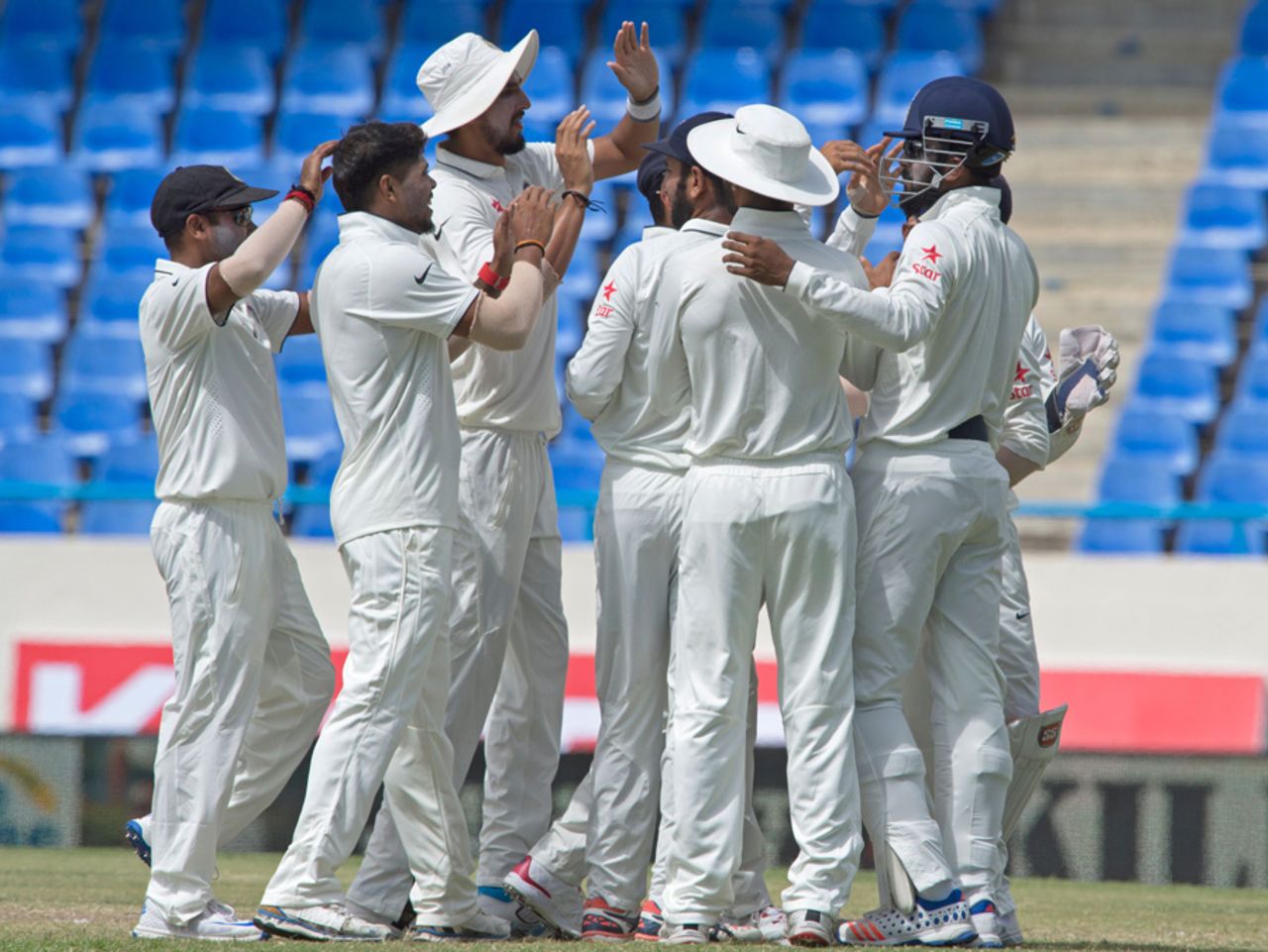 India celebrate the wicket of Darren Bravo, West Indies v India, 1st Test, Antigua, 4th day, July 24, 2016