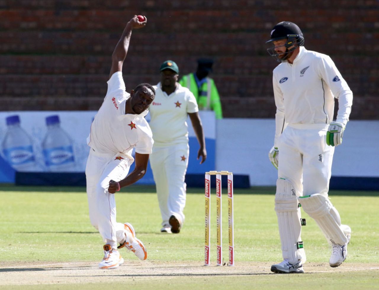 Michael Chinouya delivers the ball, Zimbabwe v New Zealand, 1st Test, Bulawayo, 2nd day, July 29, 2016