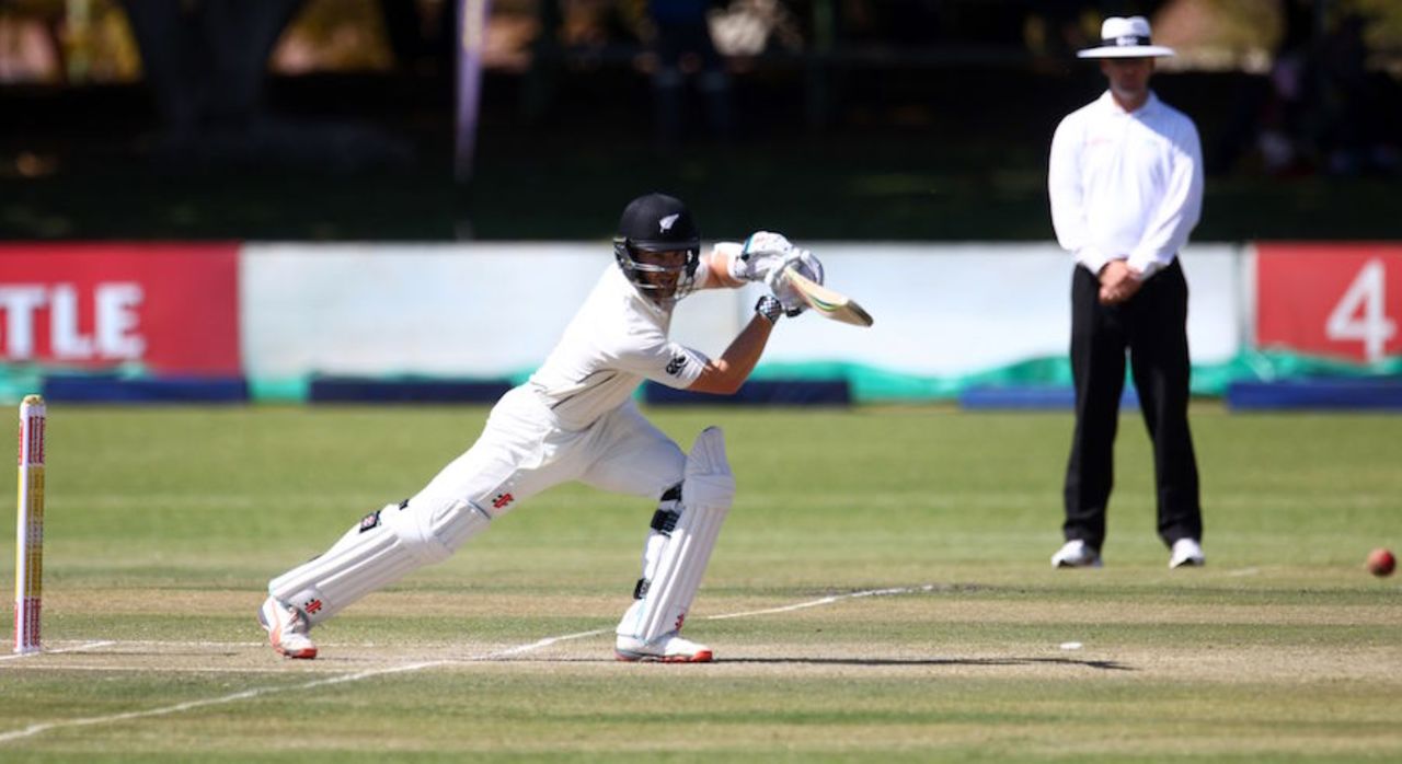 Kane Williamson drives elegantly, Zimbabwe v New Zealand, 1st Test, Bulawayo, 2nd day, July 29, 2016