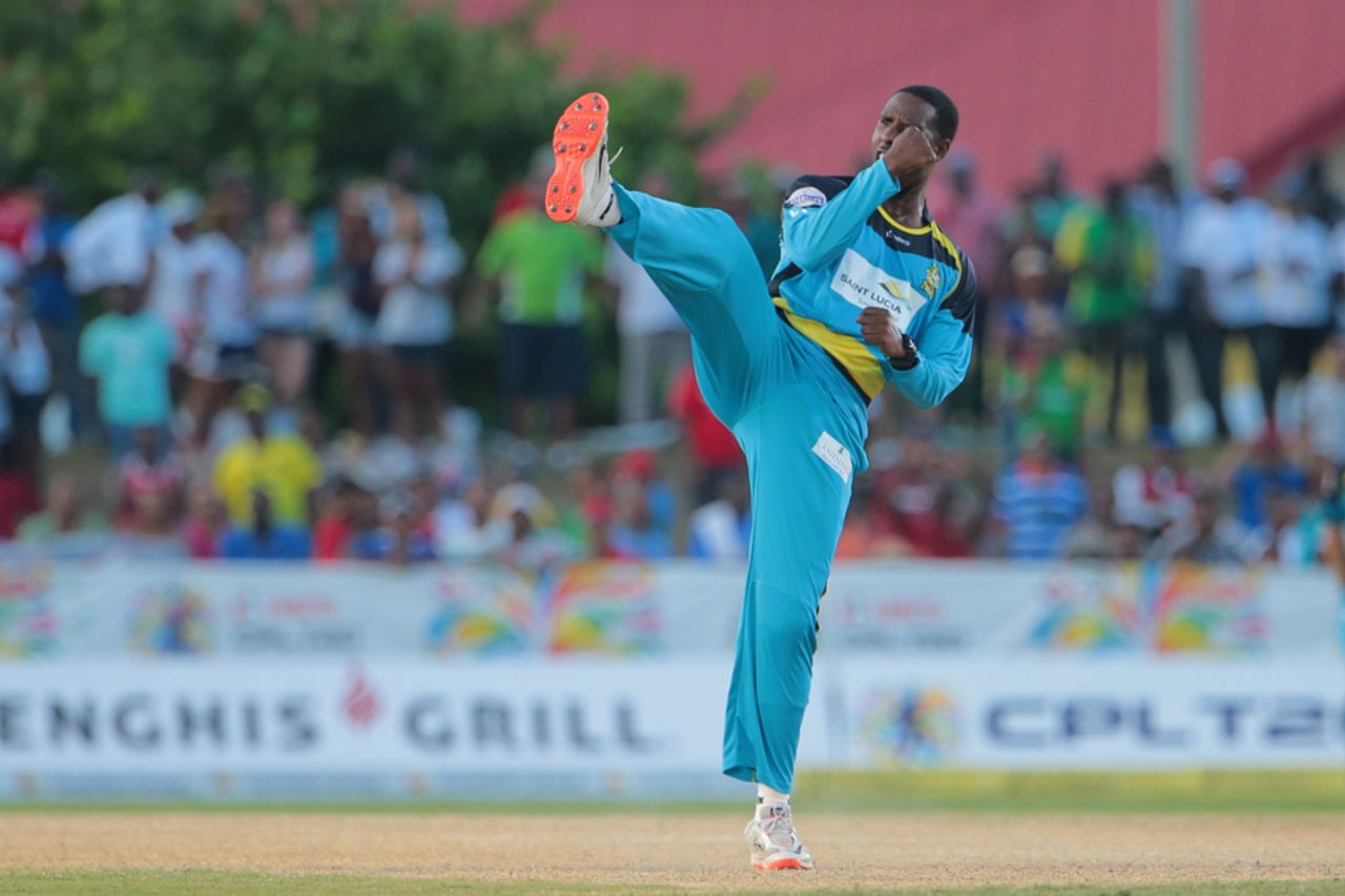 Karate Kid: Shane Shillingford celebrates a wicket with a spectacular kick, Jamaica Tallawahs v St Lucia Zouks, CPL 2016, Lauderhill, July 31, 2016
