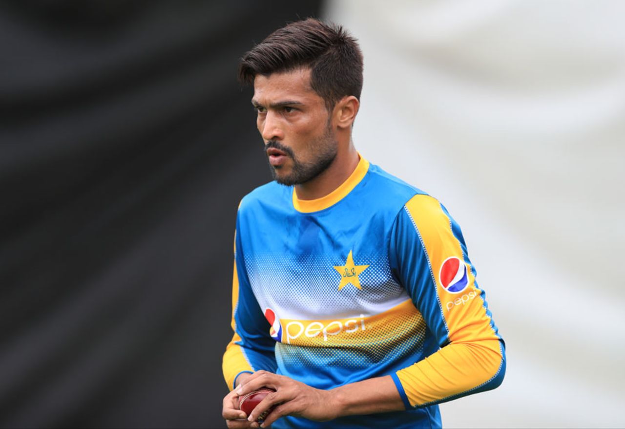 Mohammad Amir prepares to deliver the ball in the nets, Edgbaston, August 1, 2016