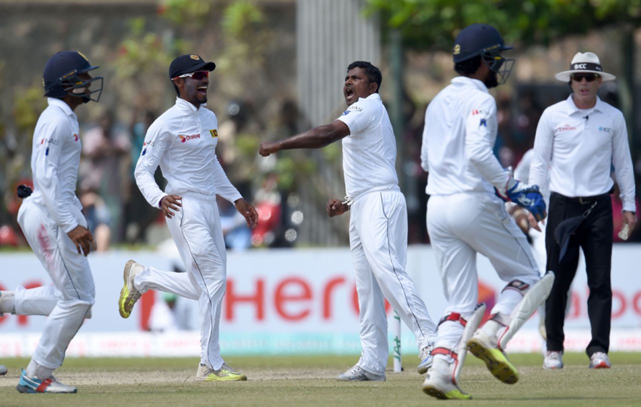 Rangana Herath is pumped after removing Adam Voges, Sri Lanka v Australia, 2nd Test, Galle, 2nd day, August 5, 2016