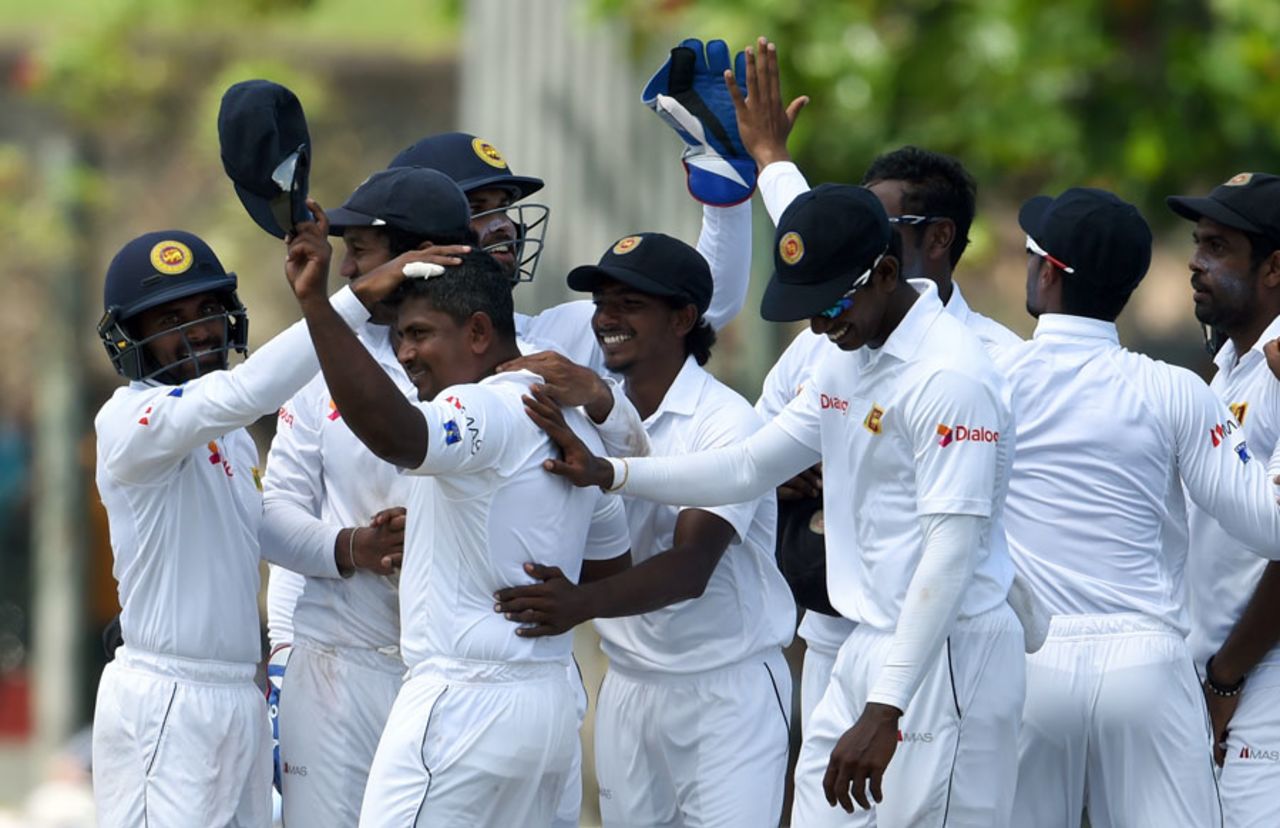 Rangana Herath picked up his first Test hat-trick, Sri Lanka v Australia, 2nd Test, Galle, 2nd day, August 5, 2016