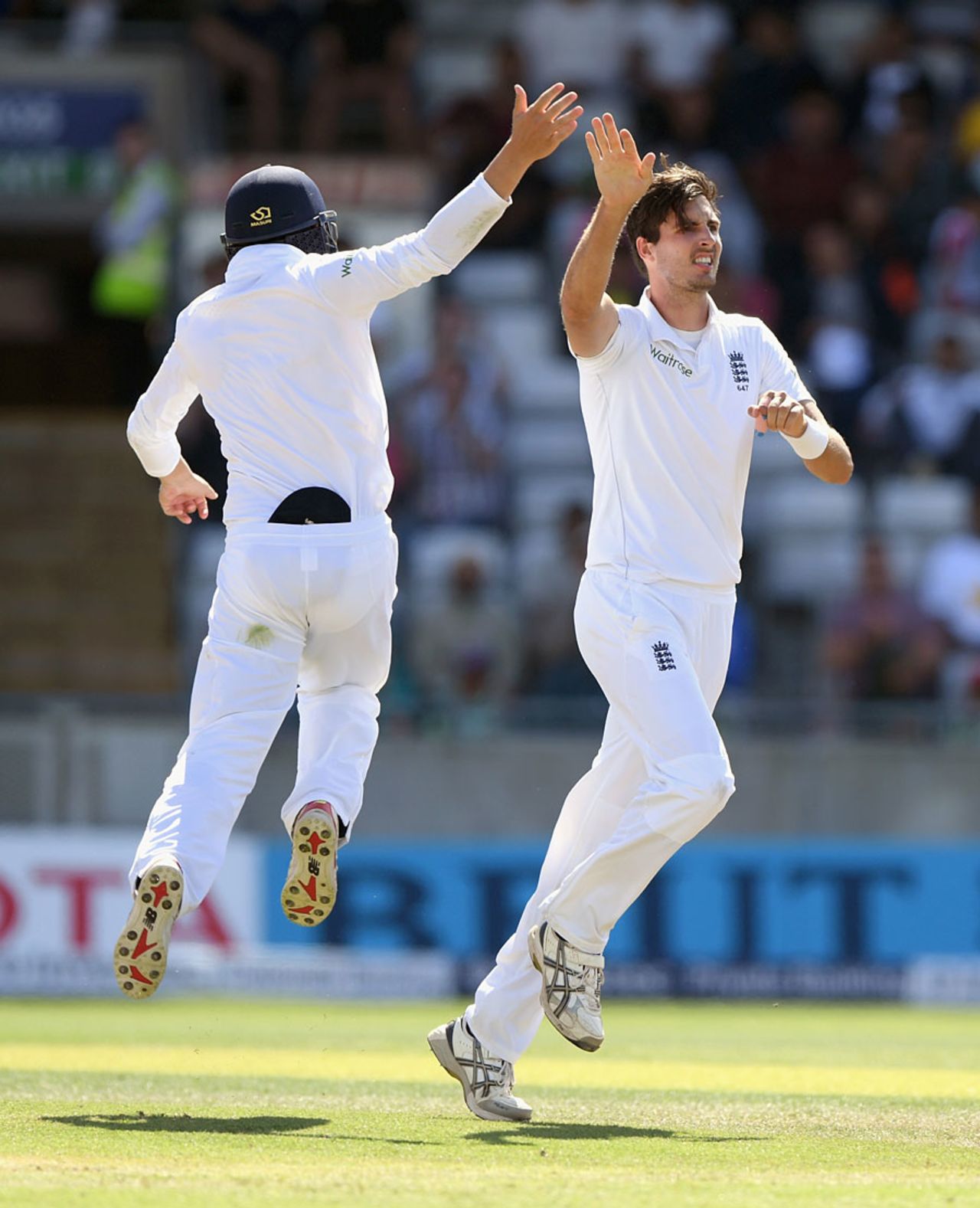 Steven Finn had waited a while to be high-fived for a wicket, England v Pakistan, 3rd Investec Test, Edgbaston, 5th day, August 7, 2016