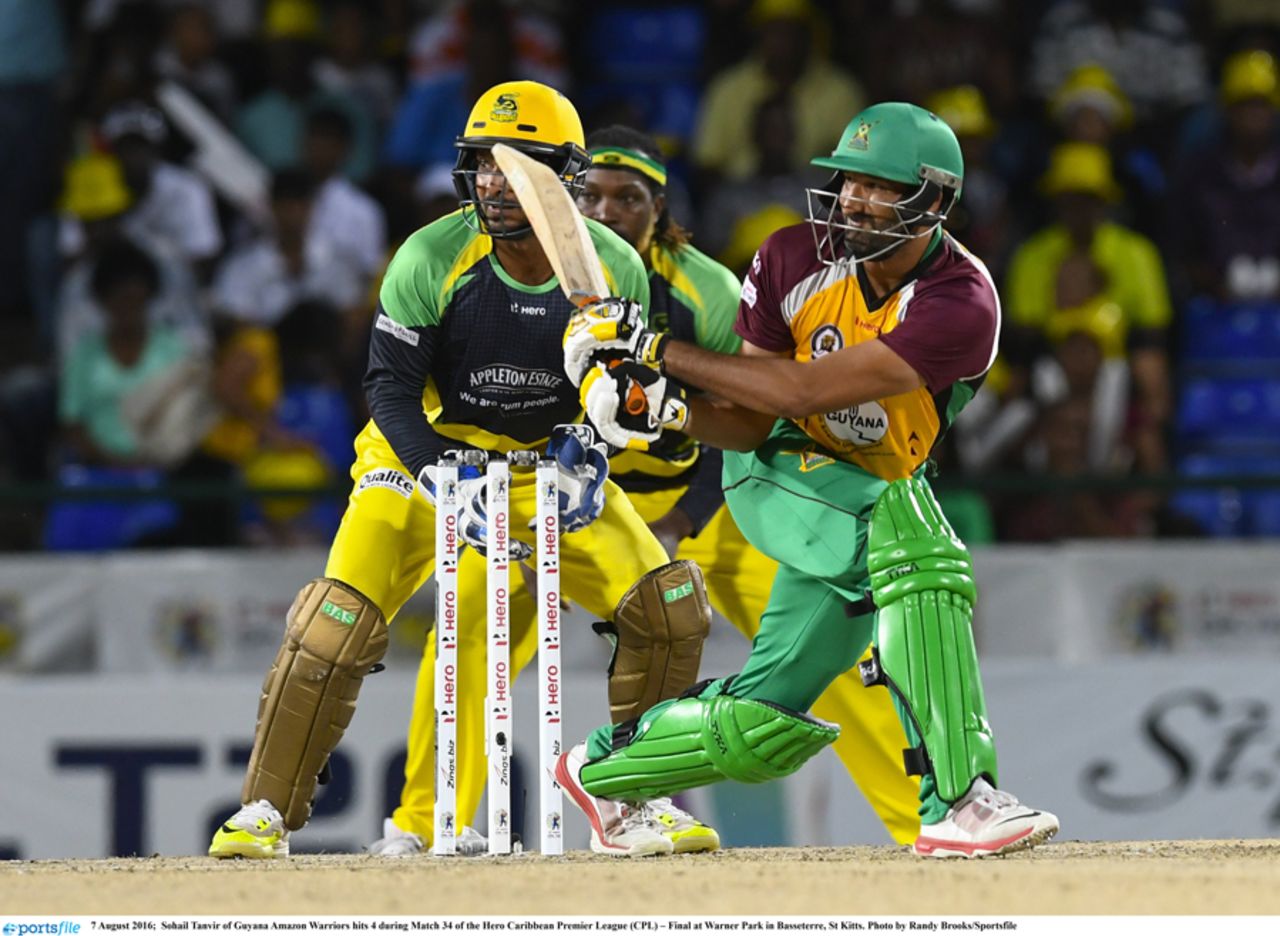 Sohail Tanvir sweeps on his way to 42 off 37, CPL 2016, final, St Kitts, August 7, 2016
