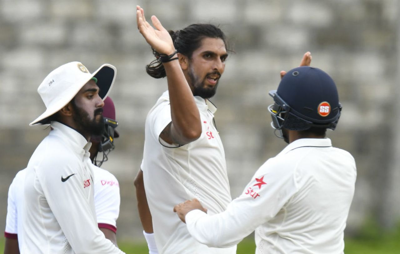 Ishant Sharma struck early on the fourth morning to dismiss Darren Bravo, West Indies v India, 3rd Test, Gros Islet, 4th day, August 12, 2016