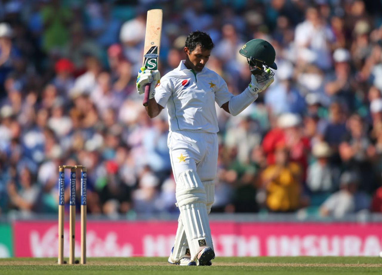 Asad Shafiq celebrates his ninth Test hundred, England v Pakistan, 4th Test, The Oval, 2nd day, August 12, 2016