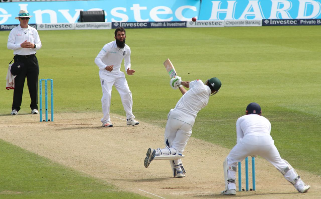 Younis Khan drills Moeen Ali for six, England v Pakistan, 4th Test, The Oval, 3rd day, August 13, 2016