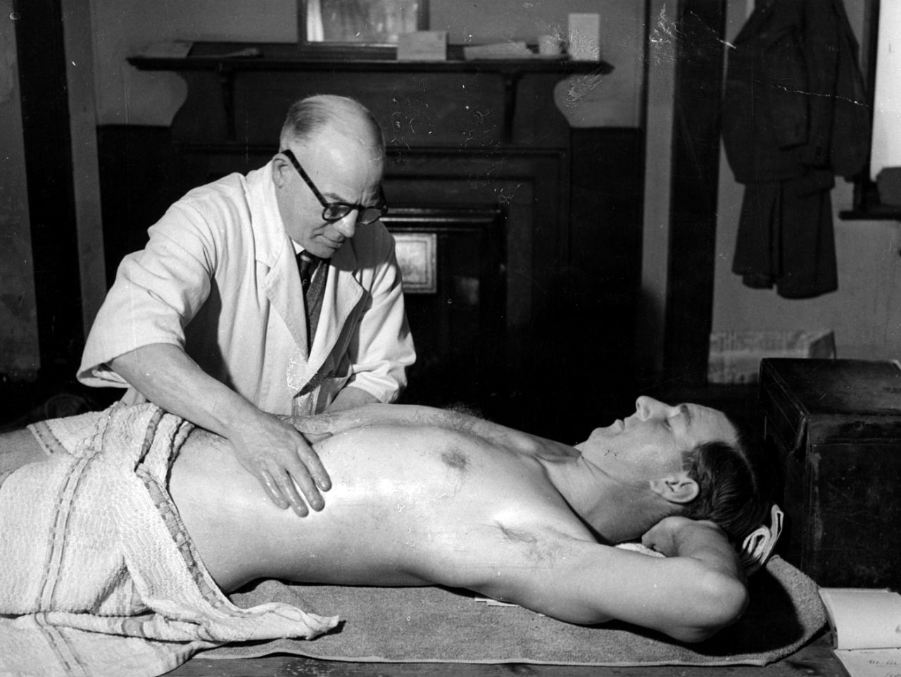 Norman Yardley gets a massage from Billy Heyhurst, Old Trafford, 1947