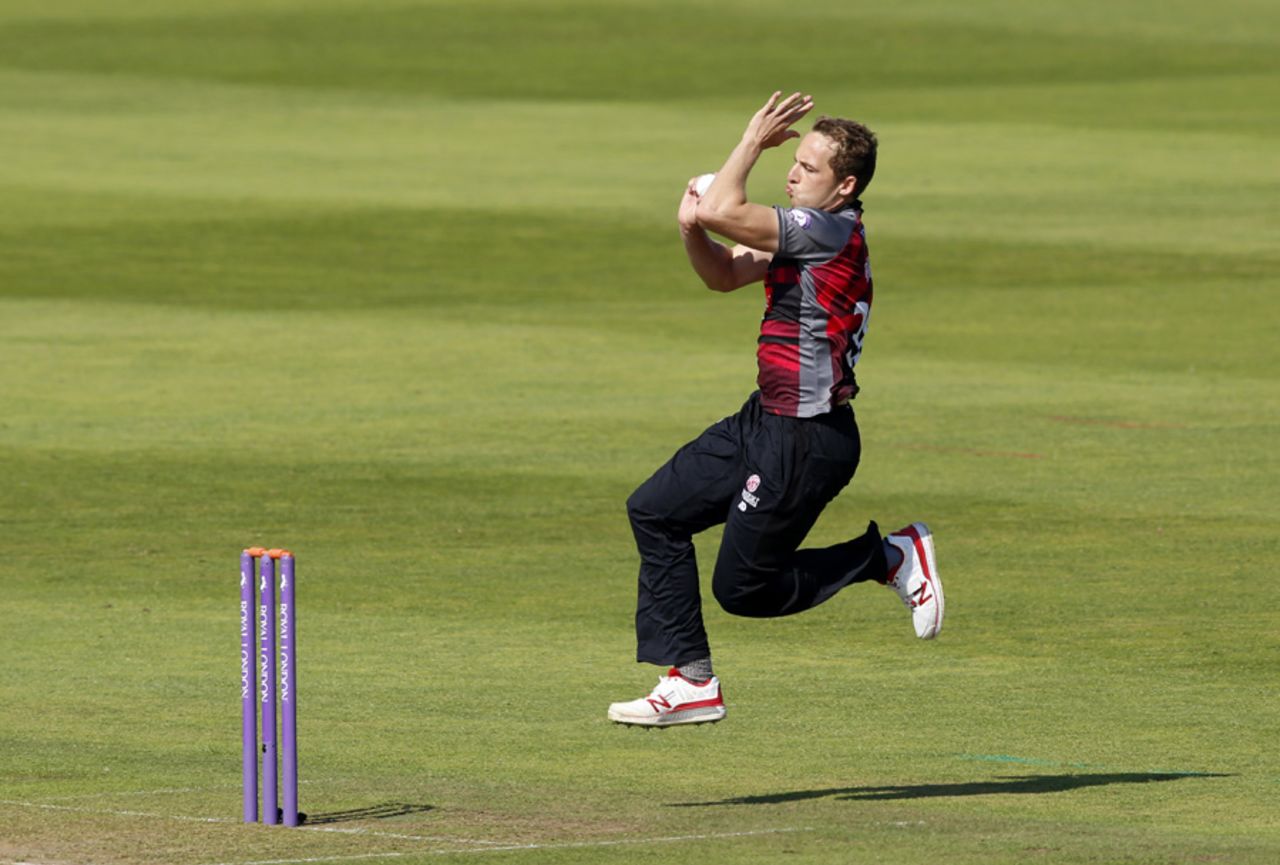 Josh Davey took two top-order wickets, Somerset v Worcestershire, Royal London One-Day Cup quarter-finals, Taunton, August 17, 2016