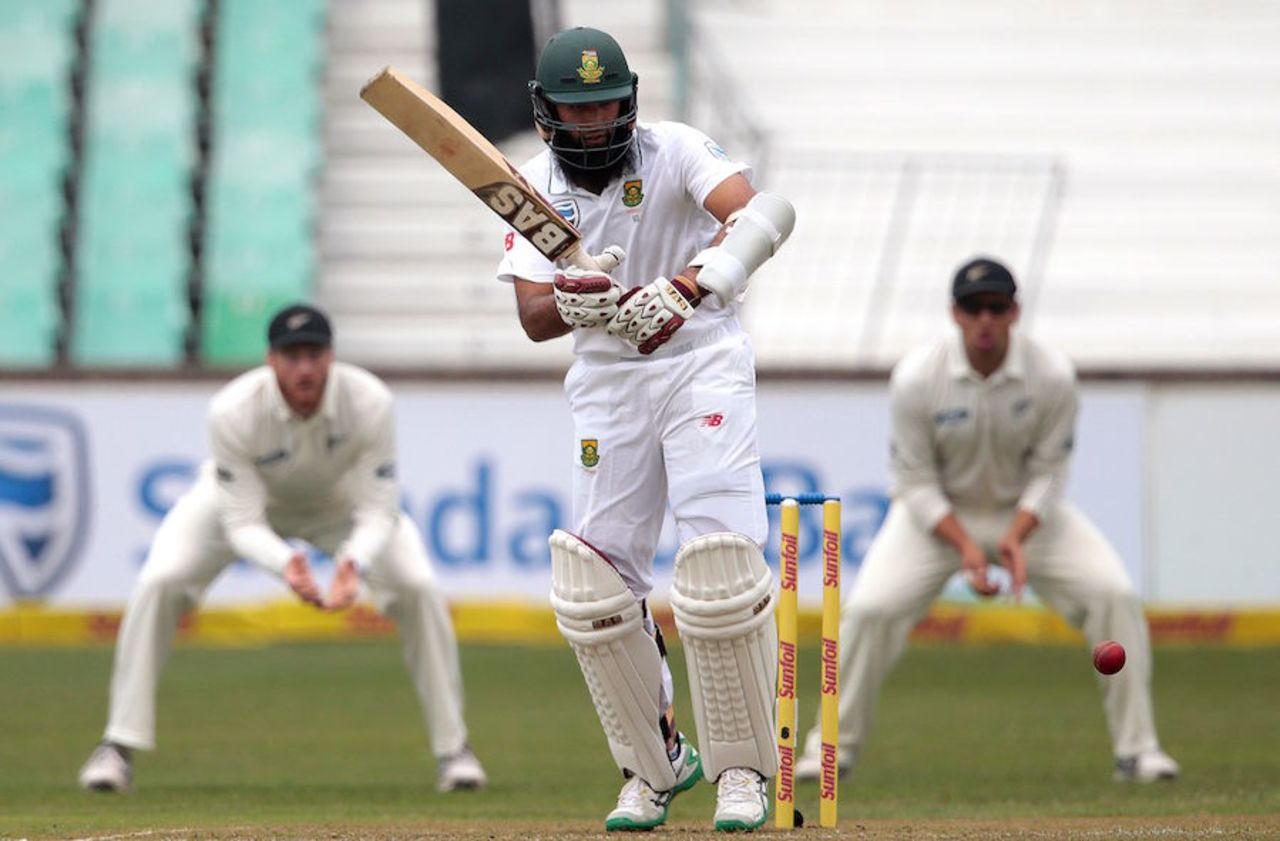 Hashim Amla was brisk in the first session, South Africa v New Zealand, 1st Test, Durban, 1st day, August 19, 2016