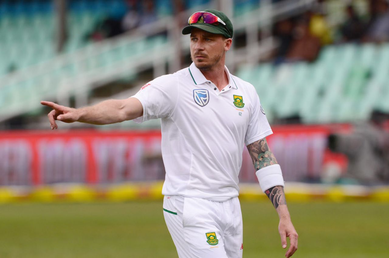 Dale Steyn had figures of 6-4-3-2 at lunch, South Africa v New Zealand, 1st Test, Durban, 2nd day, August 20, 2016
