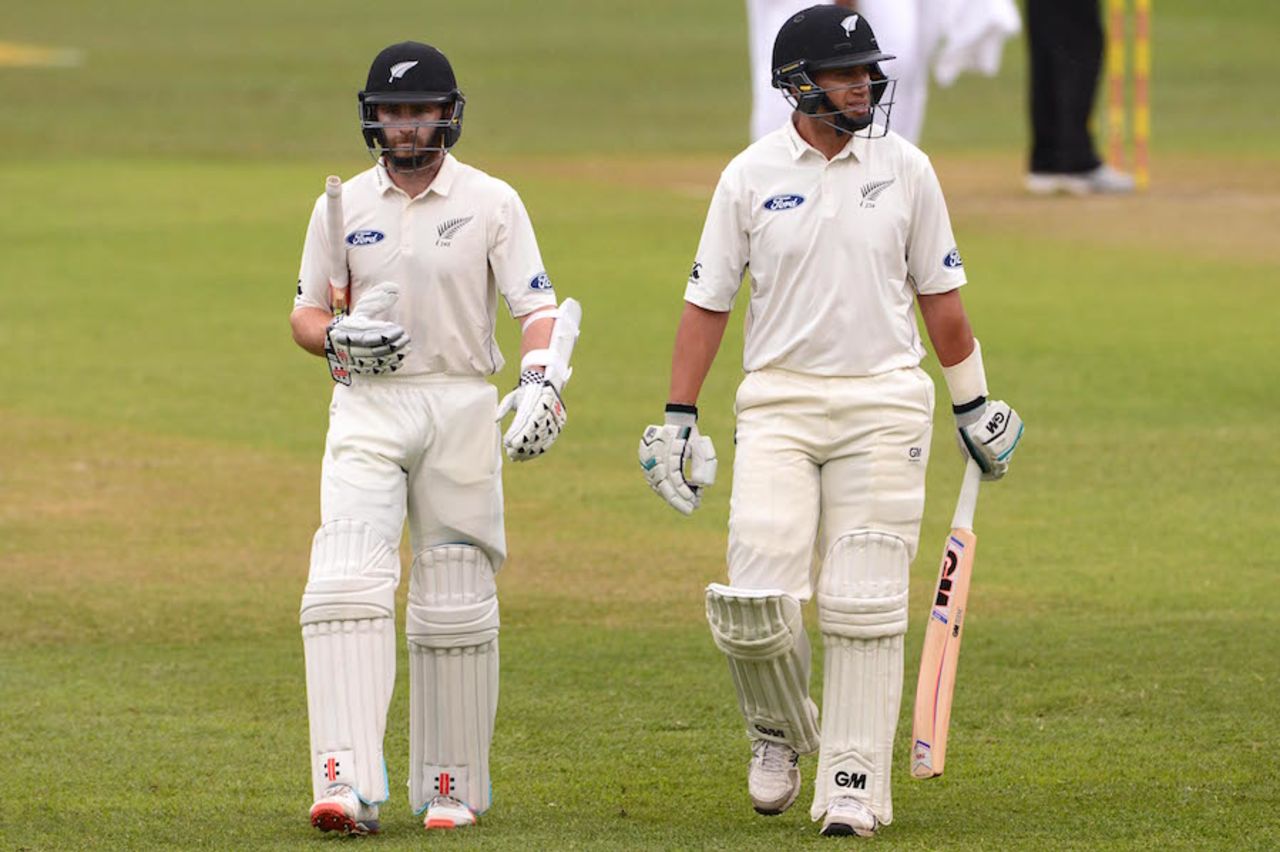 Kane Williamson and Ross Taylor walk off in the gloom, South Africa v New Zealand, 1st Test, Durban, 2nd day, August 20, 2016