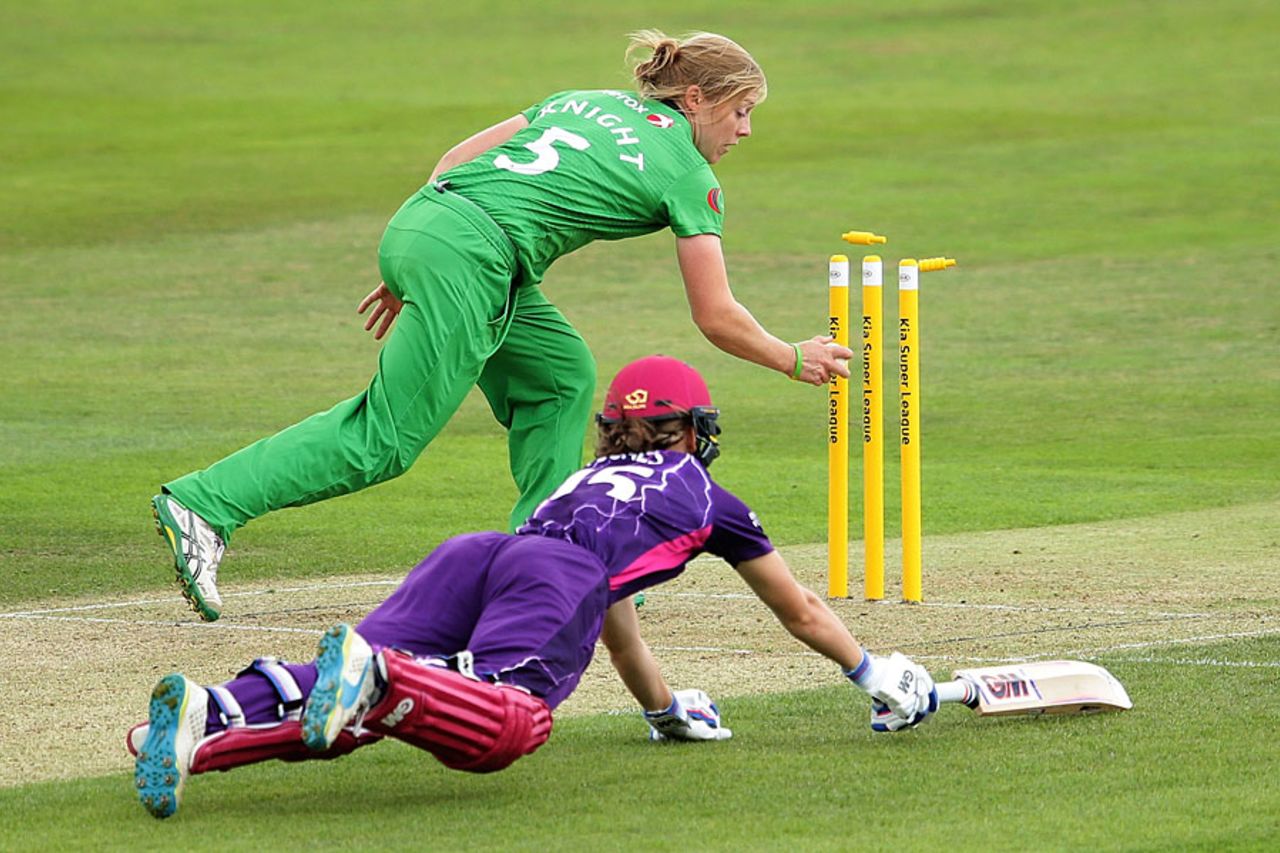 Heather Knight completes the run out of Amy Jones, Western Storm v Loughborough Lightning, Women's Super League, Semi-final, Chelmsford, August 21, 2016