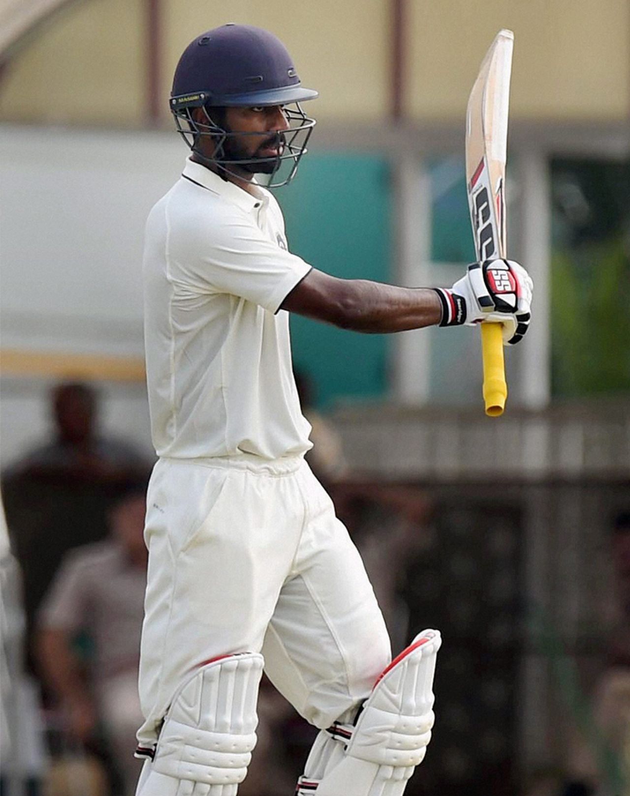 Abhinav Mukund raises his bat after scoring a fifty, India Green v India Red, Duleep Trophy 2016-17, 1st day, Greater Noida, August 23, 2016