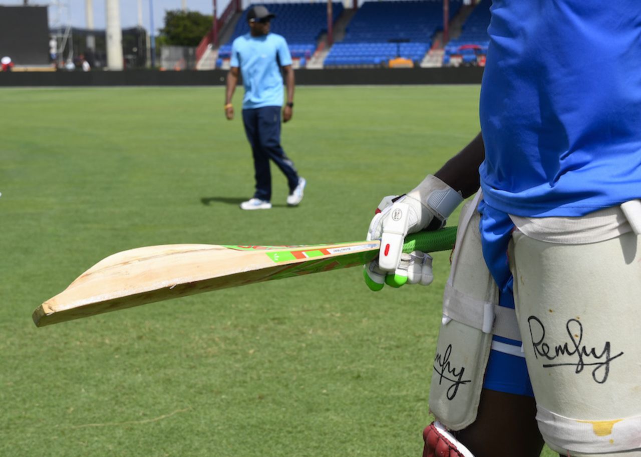 What's wrong: Carlos Brathwaite holds out his bat, Lauderhill, August 25, 2016