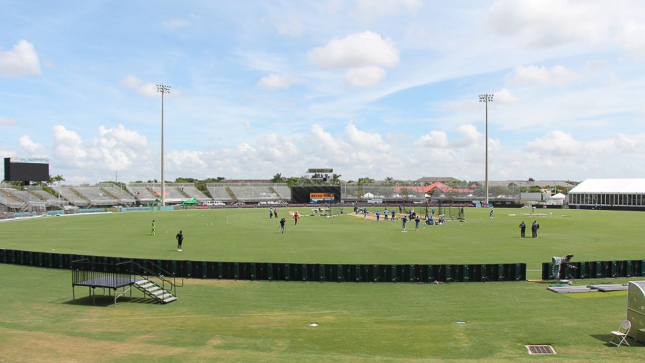 Last minute additions are made to the stadium including temporary bleachers on the north mound, Lauderhill, August 26, 2016