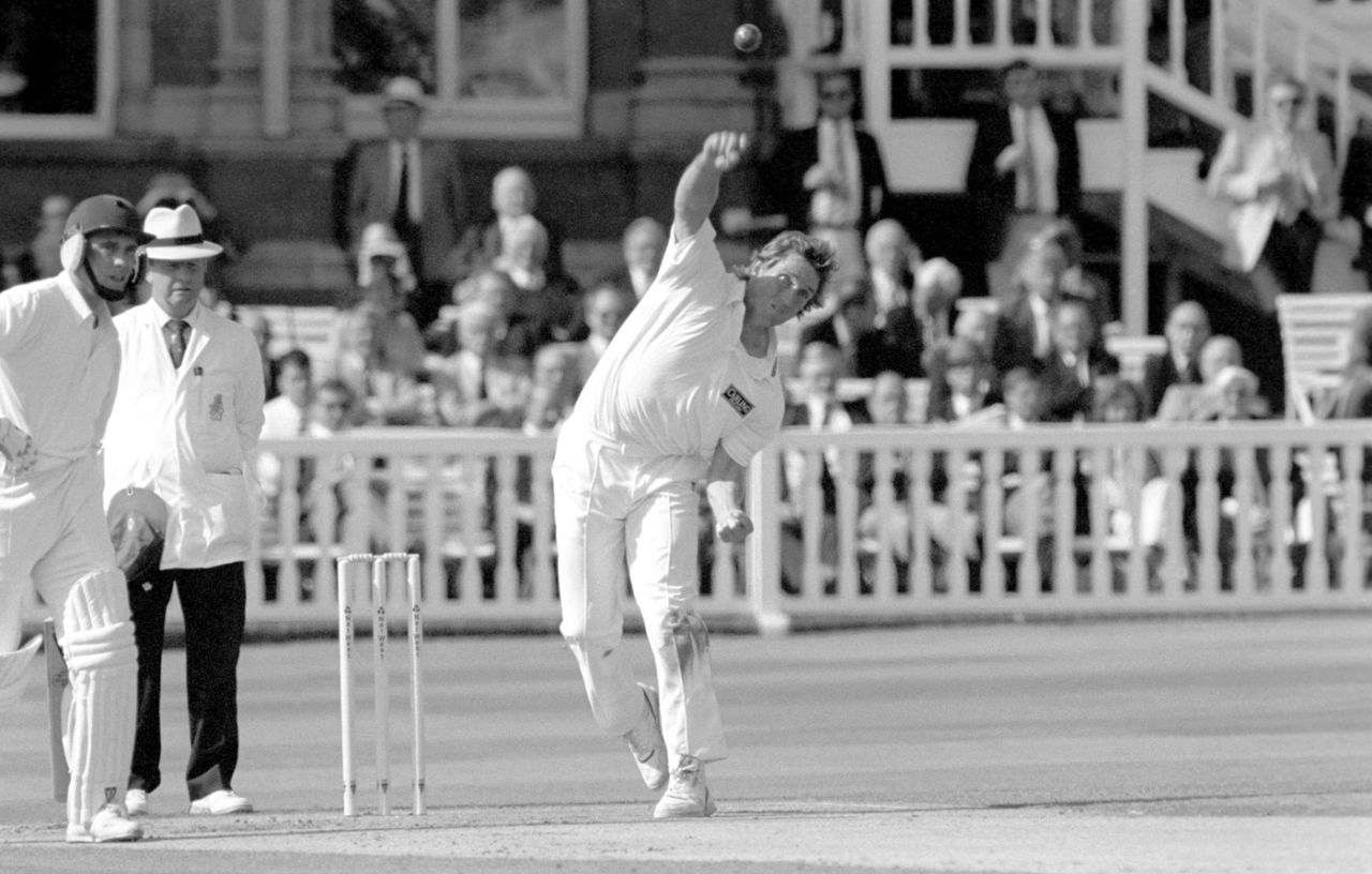 Kevin Curran took 3 for 41 in the NatWest Bank Trophy final against Leicestershire, Leicestershire v Northamptonshire, NatWest Bank Trophy final, Lord's, September 5, 1992