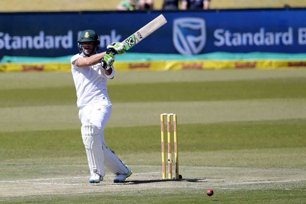 Faf du Plessis pulls in front of square, South Africa v New Zealand, 2nd Test, Centurion, 2nd day, August 28, 2016