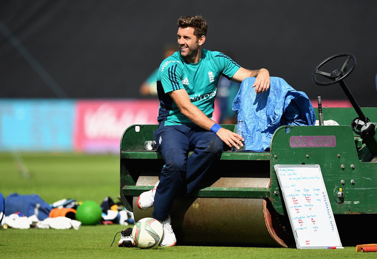 Liam Plunkett takes some time out during training, Trent Bridge, August 29, 2016