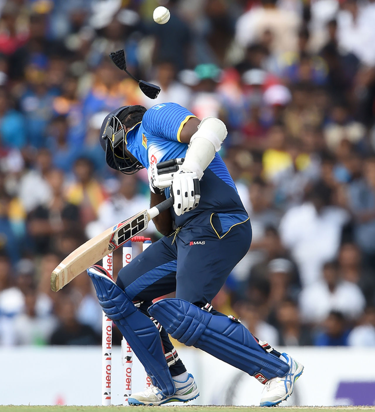 Angelo Mathews was hit on the helmet by a delivery from Scott Boland, Sri Lanka v Australia, 4th ODI, Dambulla, August 31, 2016