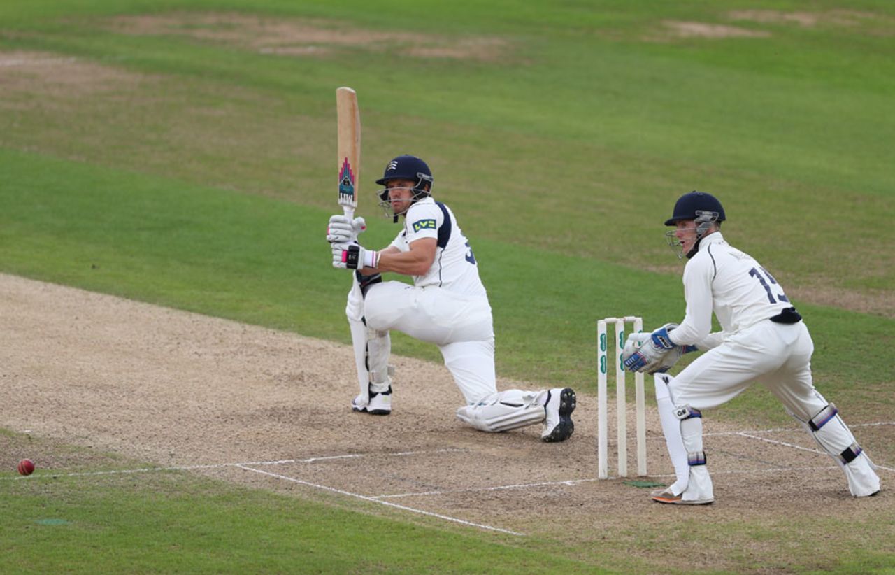 Nick Compton helped put on 94 for the third wicket, Warwickshire v Middlesex, County Championship, Division One, Edgbaston, 1st day, August 31, 2016