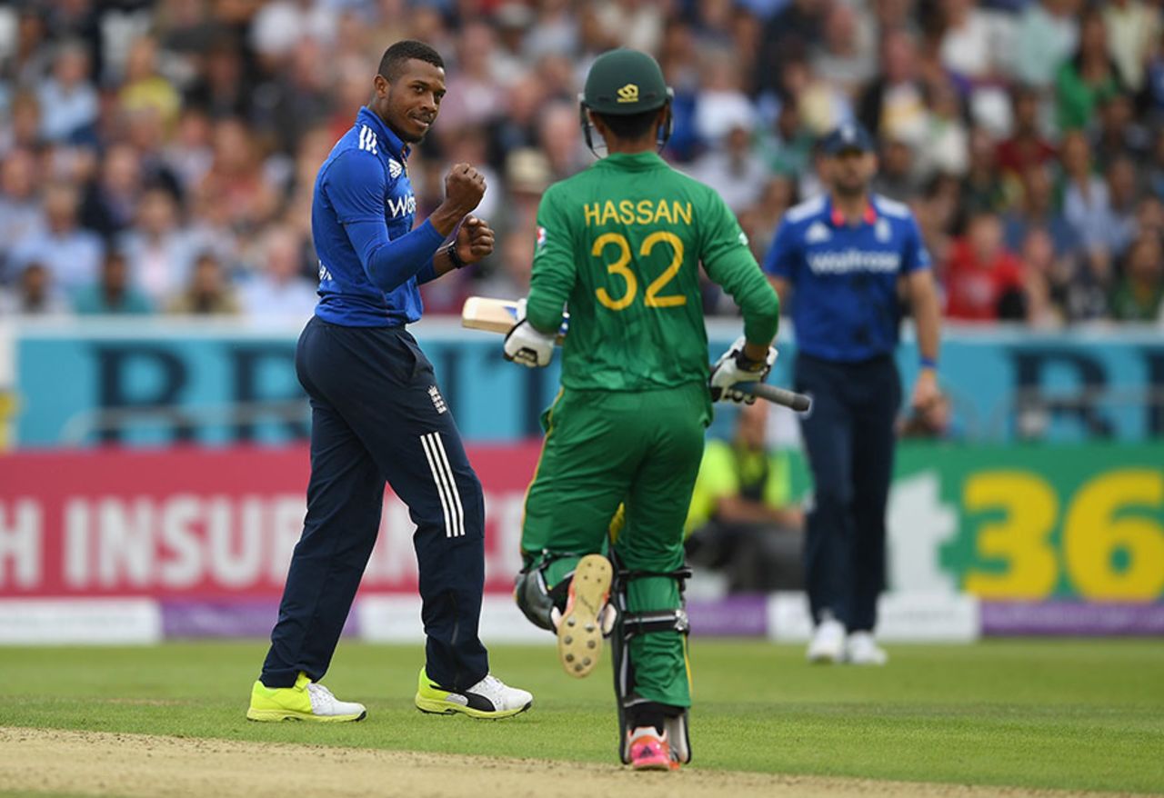 Chris Jordan claims the wicket of Hasan Ali, England v Pakistan, 4th ODI, Headingley, September 1, 2016