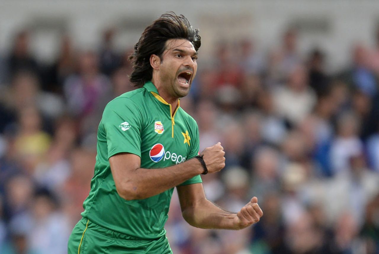 Mohammad Irfan bellows in celebration after picking up his second wicket, England v Pakistan, 4th ODI, Headingley, September 1, 2016