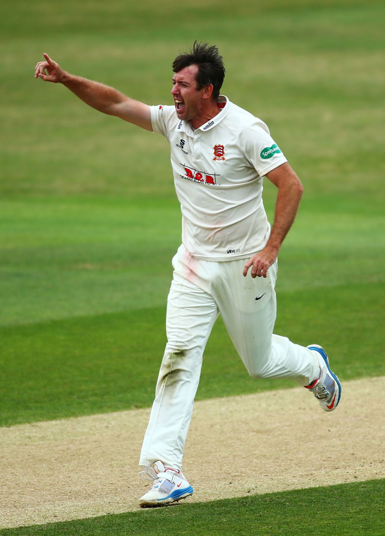 David Masters struck early in the second innings, Essex v Worcestershire, County Championship, Division Two, Chelmsford, 3rd day, September 2, 2016