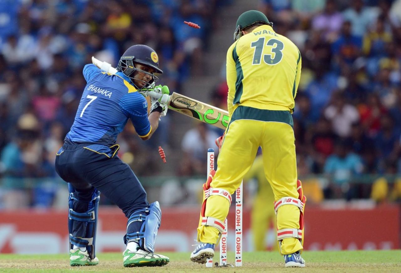 Dasun Shanaka missed a slider from Adam Zampa, Sri Lanka v Australia, 5th ODI, Pallekele, September 4, 2016