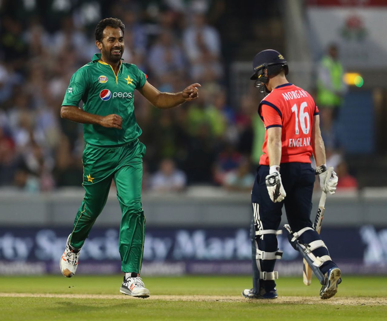 Wahab Riaz removes Eoin Morgan, England v Pakistan, only T20, Old Trafford, September 7, 2016